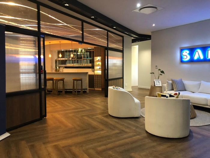 To Rent: Fully-furnished office in Bryanston with backup power and parking.