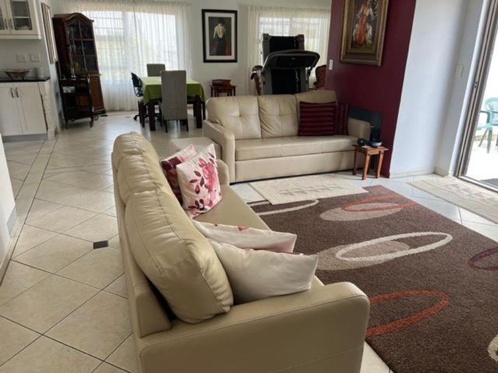 Main house - open plan lounge area