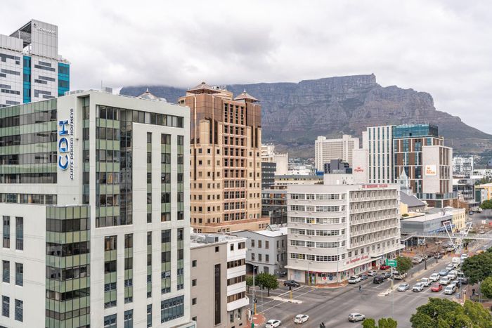 De Waterkant Apartment For Sale: Views, Short-Term Let Friendly, No Load Shedding!