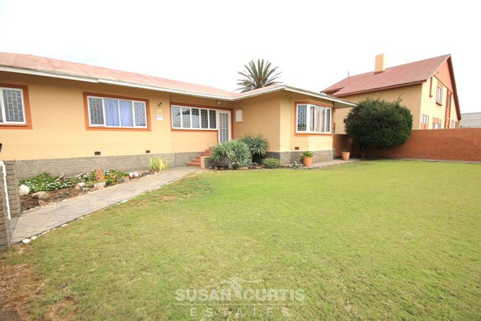 House for Sale in Walvis Bay Central: Prime business zoning, rental income potential.