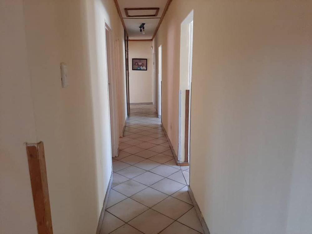 Hallway towards the bedrooms from the living room.
