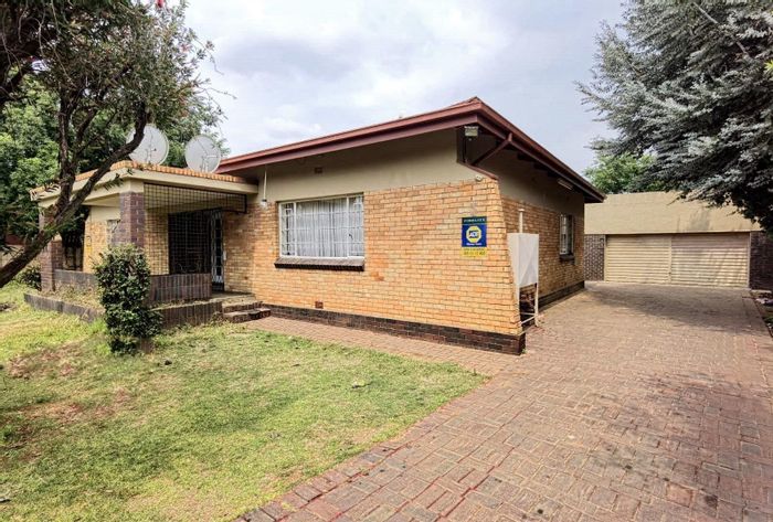 Property #2073861, House sold in Western Extension