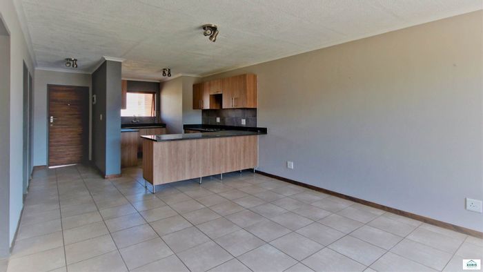 Highveld Apartment To Rent: 2 Bedrooms, pool, gym, secure living, great location.