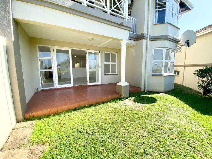 2-bedroom garden apartment for rent in Durban North Central, with A/C and patio.