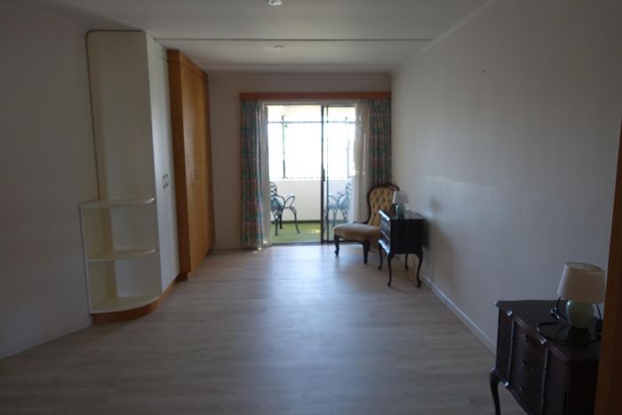 2-bedroom apartment for sale in Swakopmund Central, near beach and restaurants.