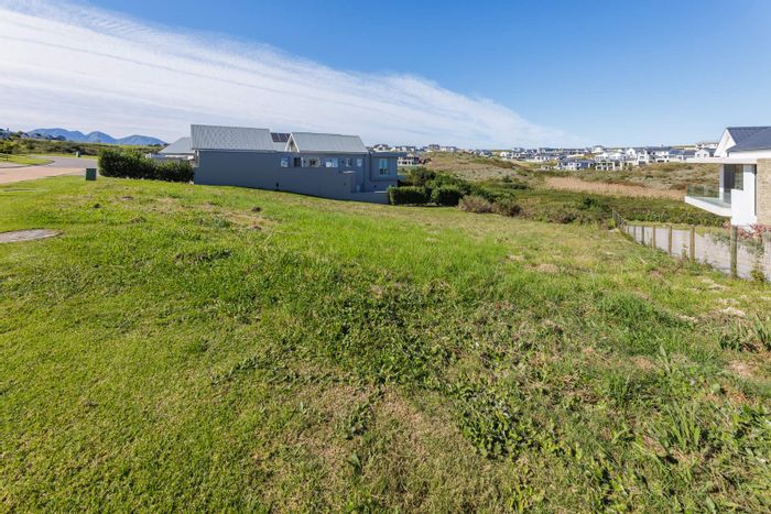 Vacant Land Residential for Sale in Kingswood Golf Estate with river views.