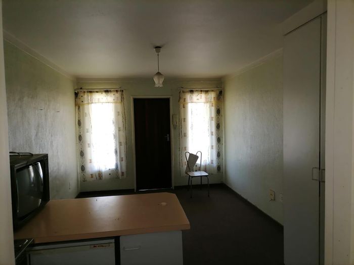Property #2203223, Apartment rental monthly in Scottsville