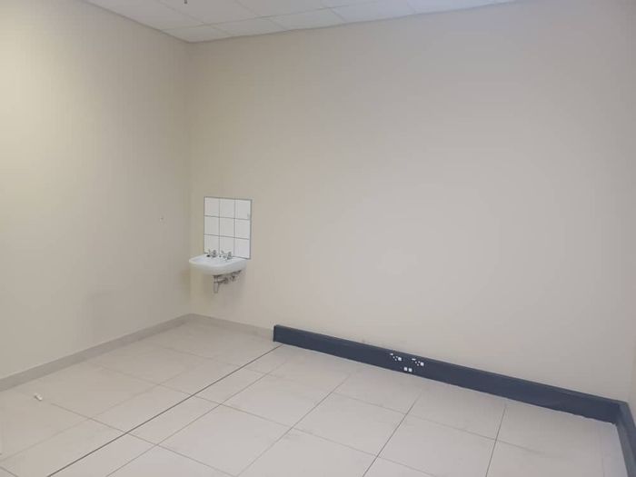 Property #2384952, Retail Rental Monthly in Southern Industrial Area