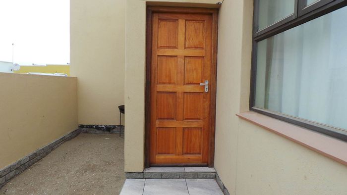 Property #1165684, Townhouse for sale in Kuisebmond