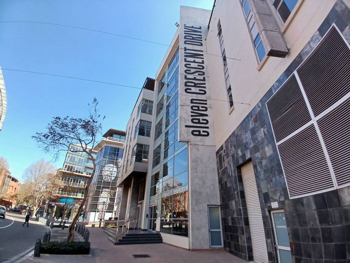 To Rent: 637 sqm Office in Melrose Arch with open-plan, private offices, boardrooms.