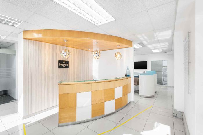Office To Rent in Gelvandale: 5 sqm private space, 50 sqm common area access.
