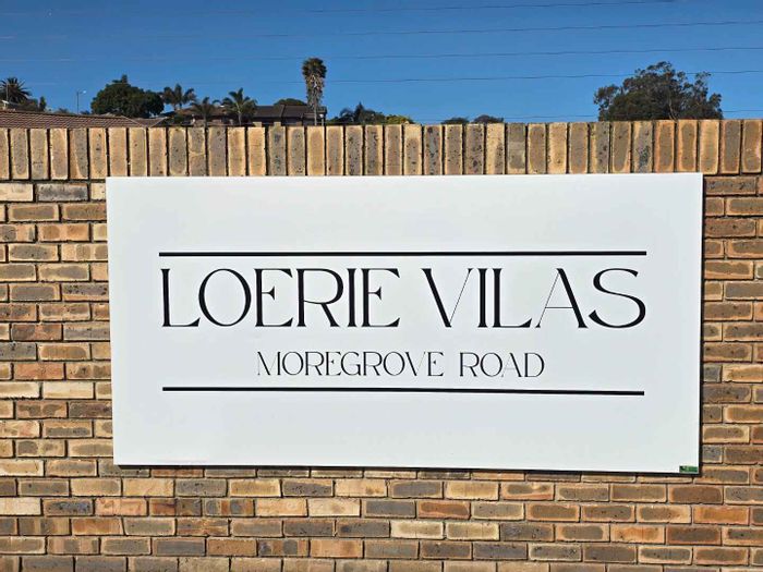 3-Bedroom Townhouse in Taybank To Rent, with double garage and prepaid electricity.