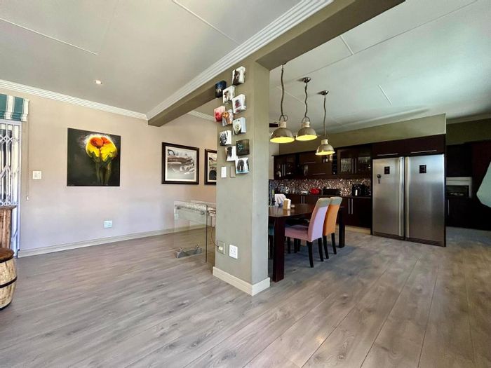 Kleine Kuppe House For Sale: 3 Bedrooms, Pool, BBQ Area, Double Garage.