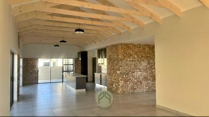 For Sale: Kramersdorf House with 3 en-suite bedrooms, indoor BBQ, and double garage.