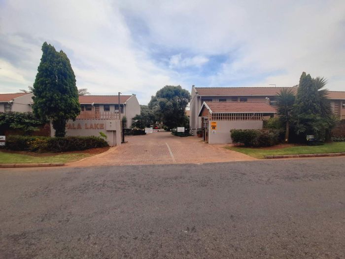 Property #2099959, Townhouse for sale in Impala Park