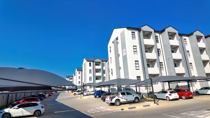 For Sale: Apartment in Carlswald with 2 beds, pool, clubhouse, and secure access.