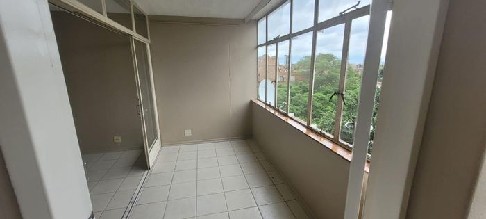 Property #2219529, Apartment for sale in Sunnyside