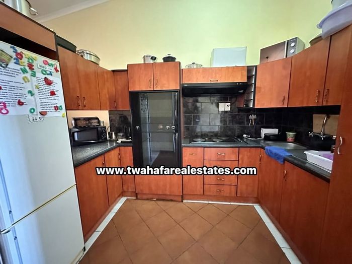 Property #2403303, Townhouse For Sale in Khomasdal