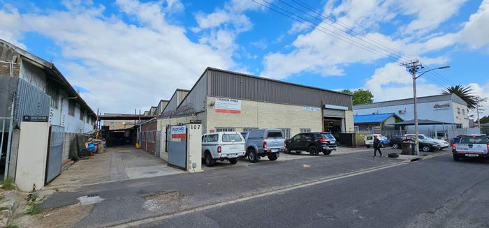 Property #2196955, Industrial rental monthly in Beaconvale