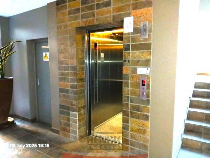 Property #2399161, Apartment For Sale in Long Beach