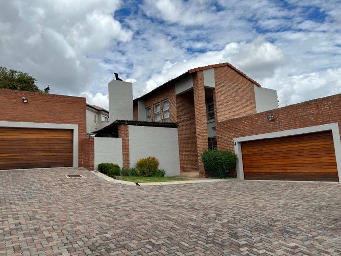 Spacious Sterrewag Townhouse for Rent, Utilities Included, No Loadshedding!