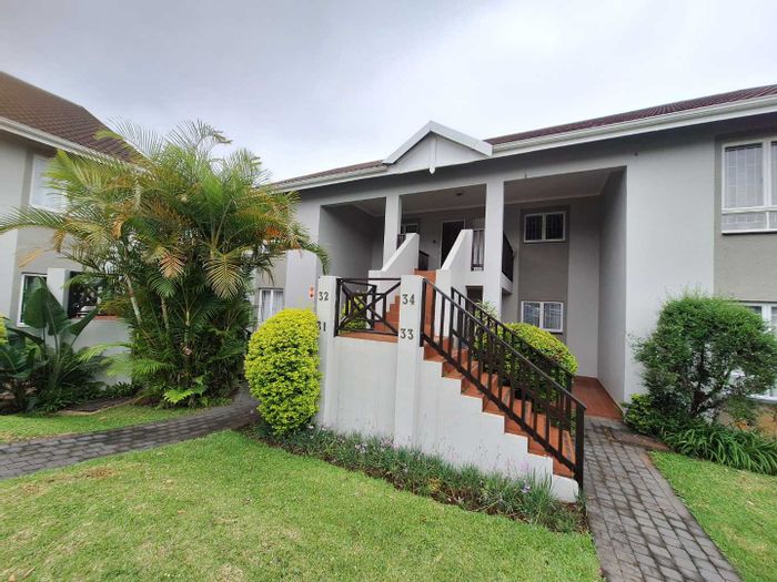 Hillcrest Central Apartment To Rent: 2 beds, pool, clubhouse, secure complex.