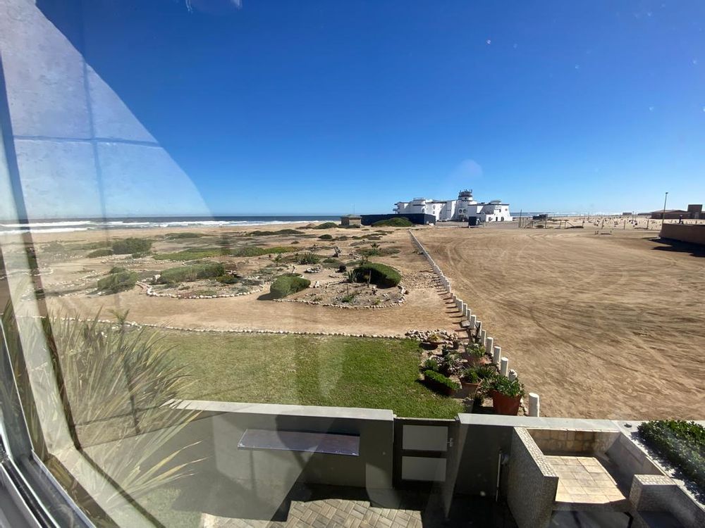 Seaview from the lounge