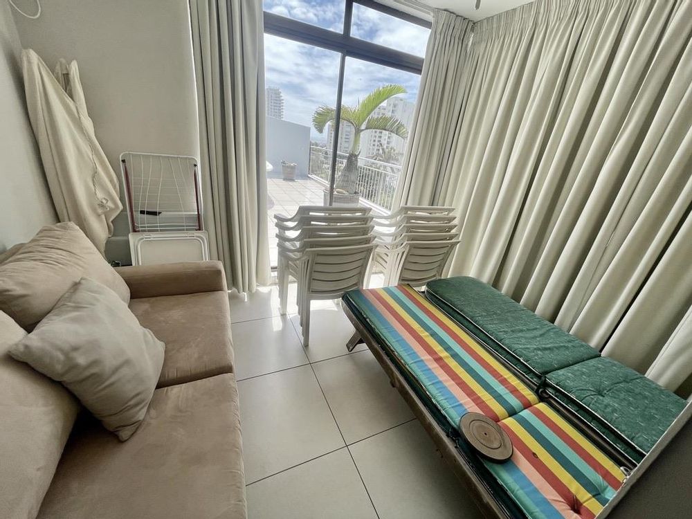 5th bedroom/sunlounge