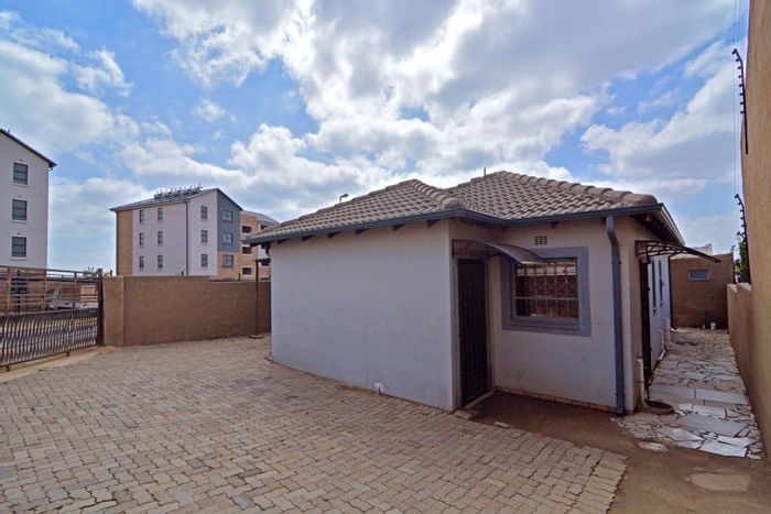 Property #2108154, House pending sale in Clayville & Ext