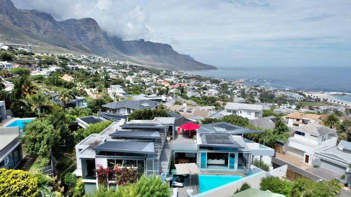 Property #2073832, House for sale in Camps Bay