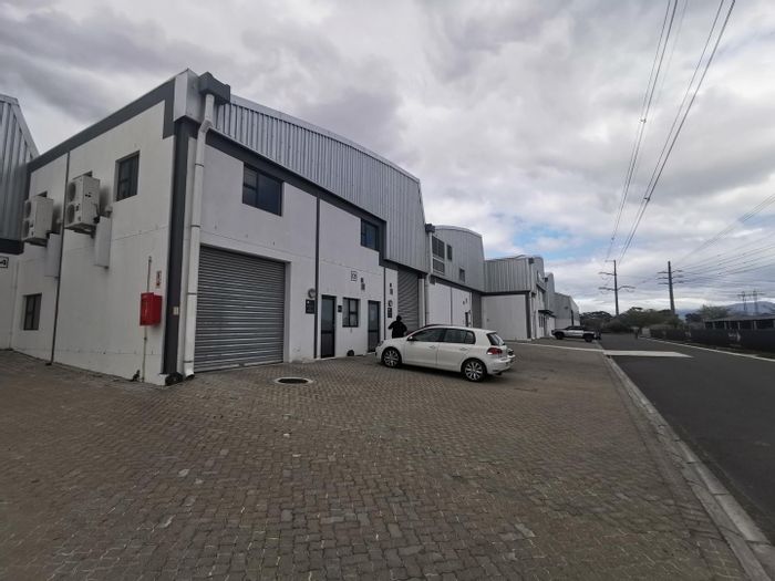 Property #2124176, Industrial rental monthly in Firgrove