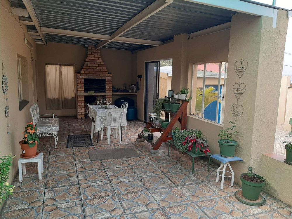 Patio with build in braai