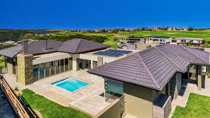 Oubaai House For Sale: 4 bedrooms, pool, golf estate, solar panels, garden.