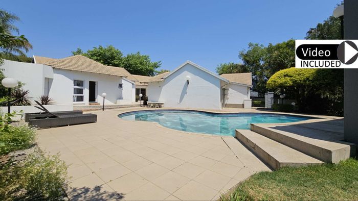 Property #2192570, House for sale in Strathavon
