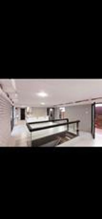 Hatfield Apartment To Rent: 3 bedrooms, communal amenities, secure living for young women.