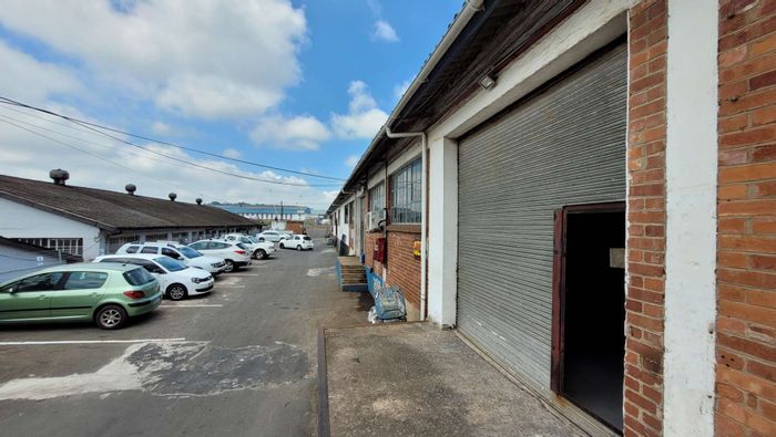 Property #2213321, Industrial rental monthly in New Germany