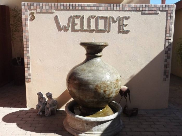 For Sale: Guest House in Keetmanshoop Central with 10 rooms, pool, and BBQ areas.