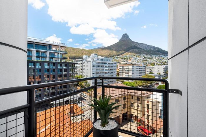 Property #2229935, Apartment pending sale in Sea Point