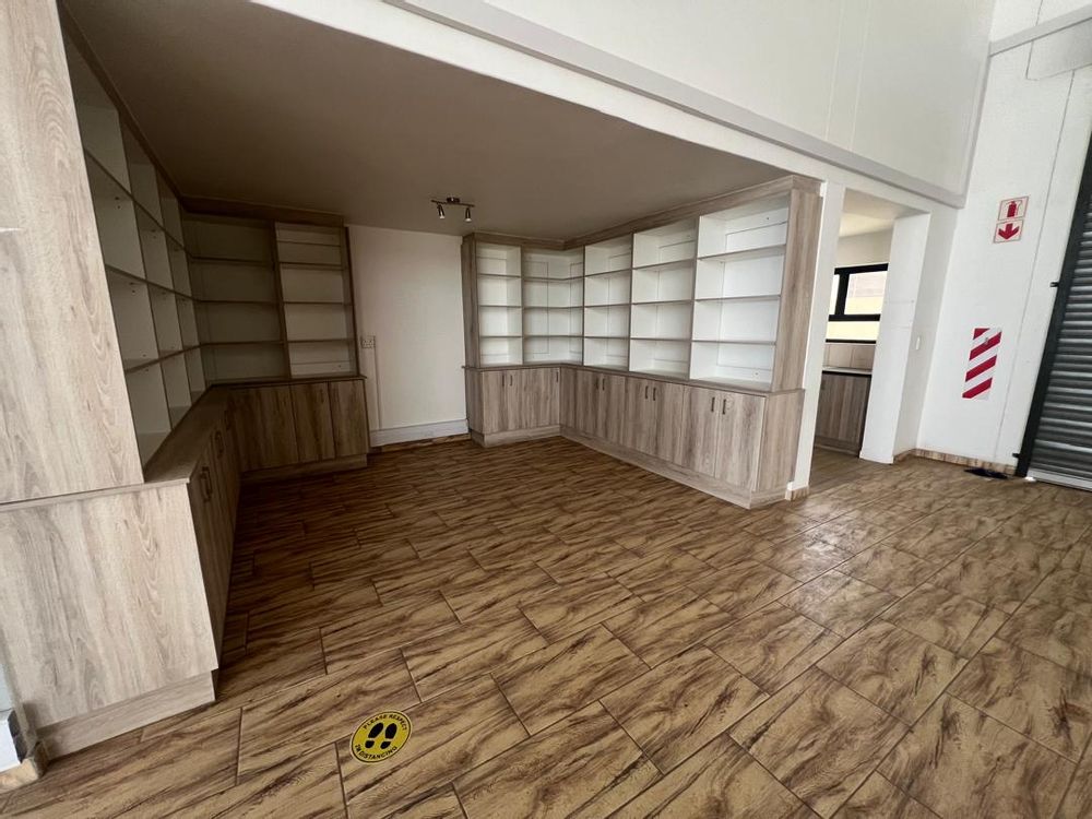 Built-in cupboards nook that can be used as an office space