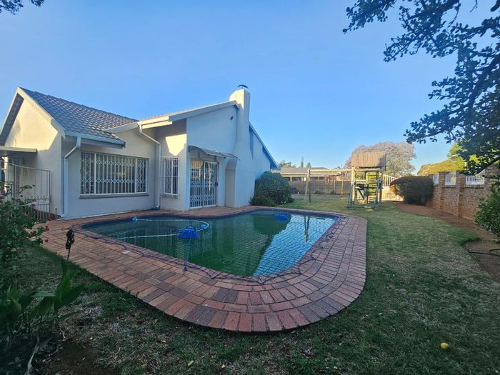 Property #2196658, House for sale in Glen Marais