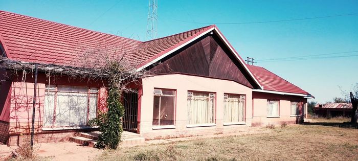 Property #2249309, Farm for sale in Hertzogville Central