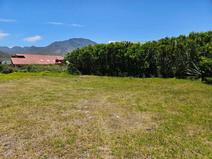 Property #2206967, Vacant Land Residential for sale in Pringle Bay Central