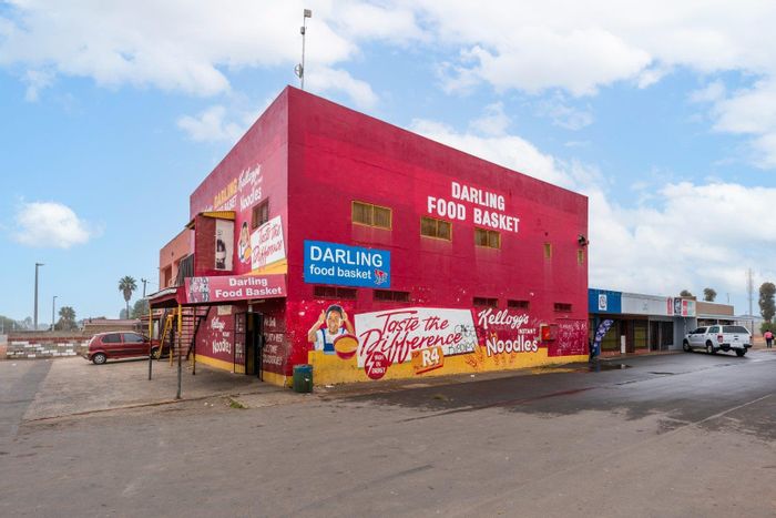 Retail Opportunity in Darling Central: Multi-Unit Income Potential with Parking!