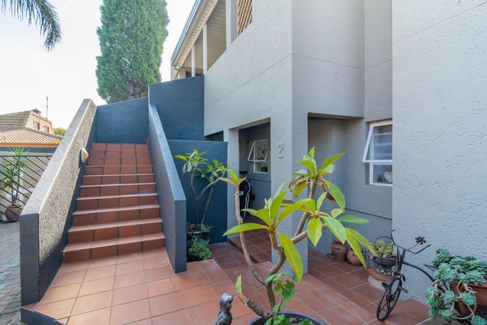 Property #2165563, Apartment sold in Constantia Kloof