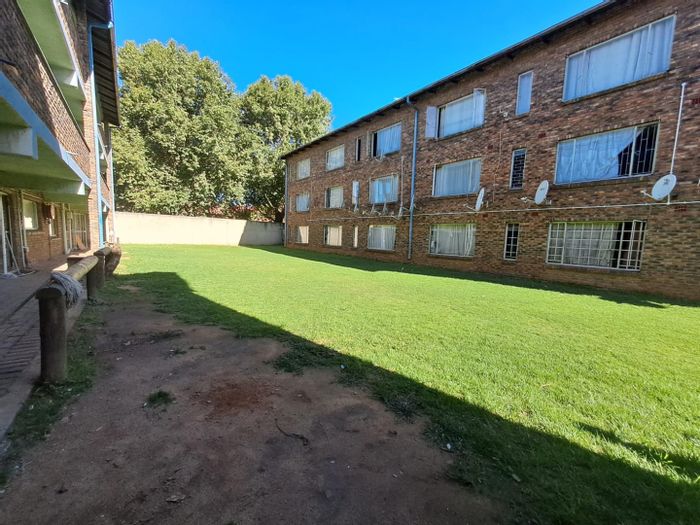 Property #2196063, Apartment for sale in Kempton Park