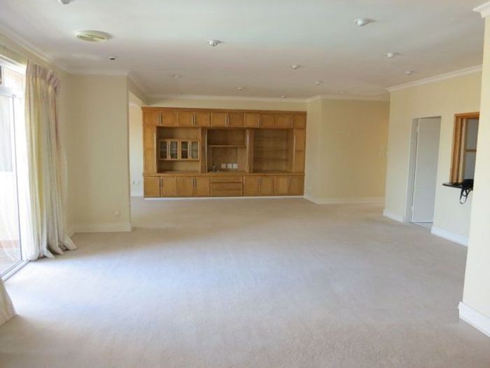 Property #2186972, Apartment Rental Monthly in St Andrews