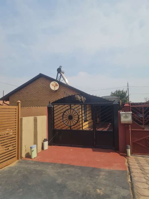 Property #2189538, House for sale in Soshanguve Ff
