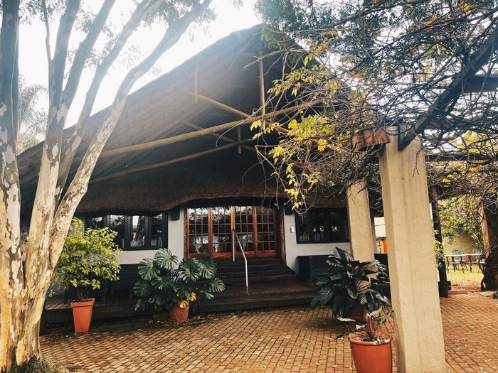 Property #2263058, Guest House for sale in Louis Trichardt Central