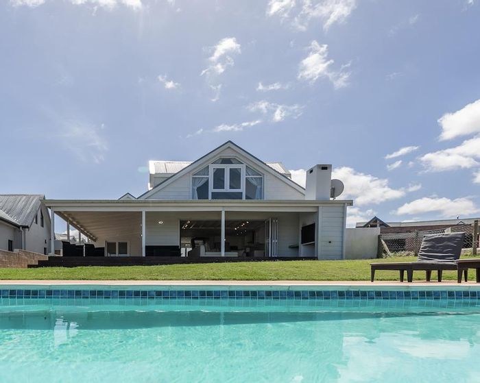 4-Bedroom Seaside Haven with Stunning Views in Grotto Bay Private Reserve