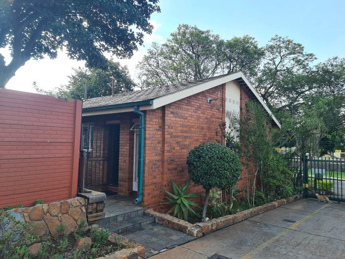 Properties in La Montagne, Pretoria DICK & SUE HOME FINDERS